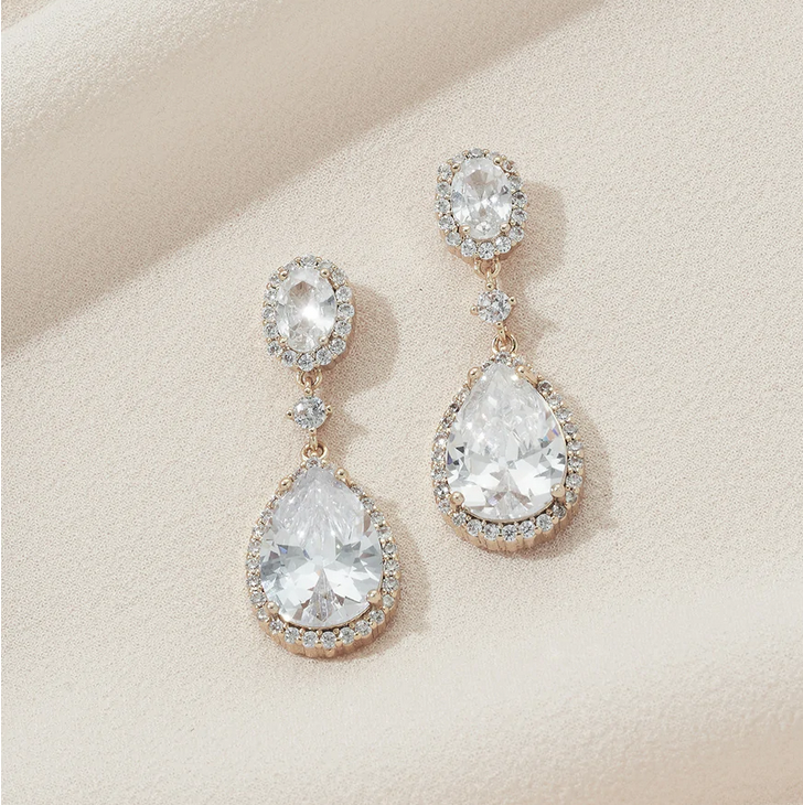 Gold pear 2025 drop earrings