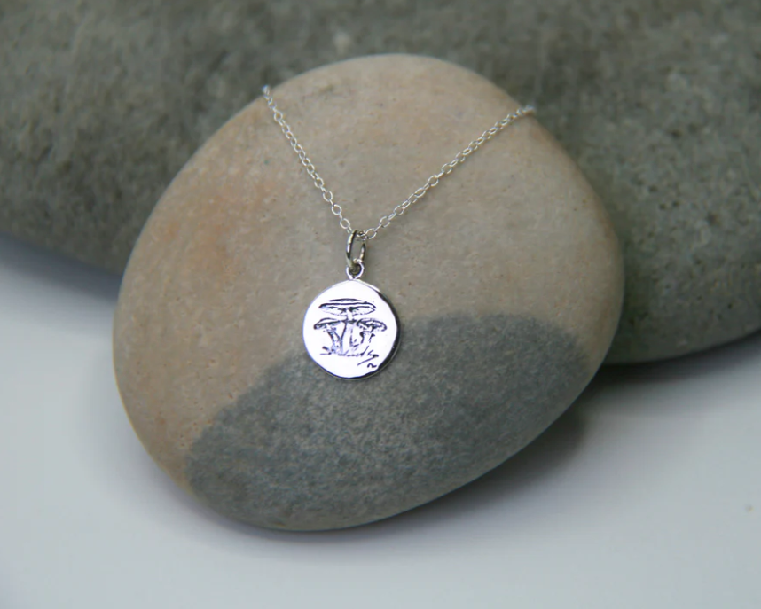 Heart And Lotus Silver Circle Wonderment Necklace