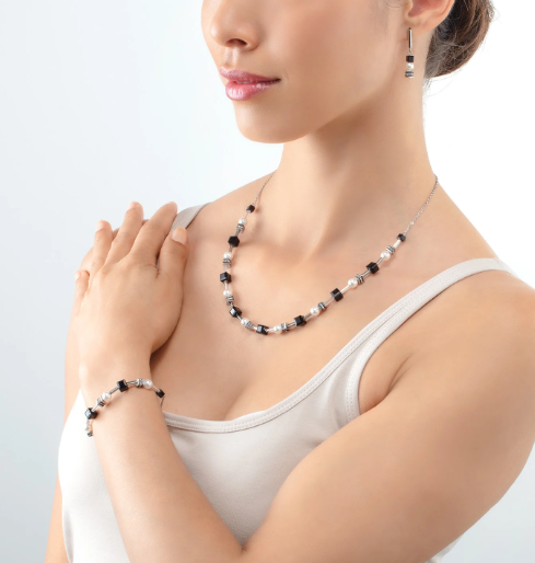 Coeur De Lion Silver-Black Mysterious Cubes and Pearls Necklace