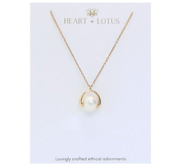 Heart And Lotus Gold Spinning Pearl Necklace
