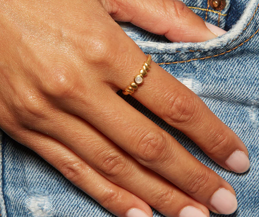 Satya Evolving Goddess Moonstone Ring Size 7