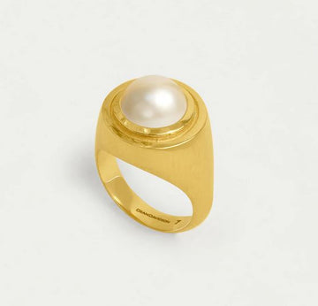 Dean Davidson Small Pearl Signet Ring Size 6