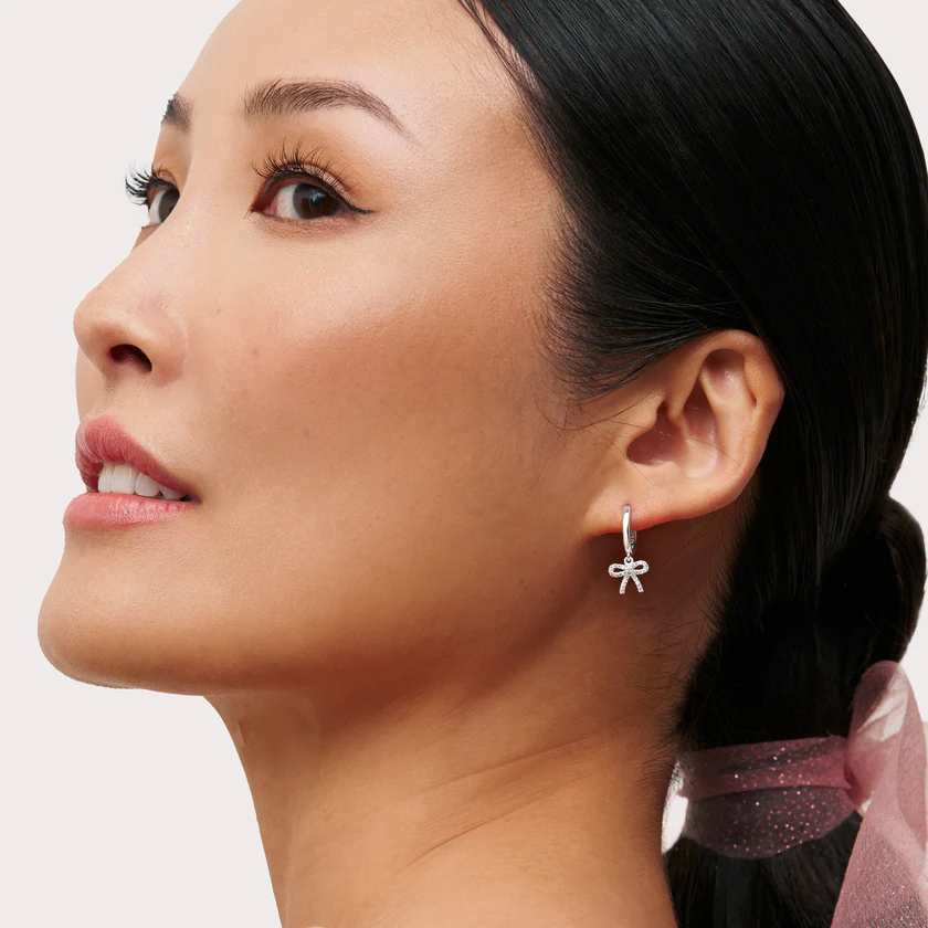 Hillberg And Berk Silver Baby Bow Drop Huggies