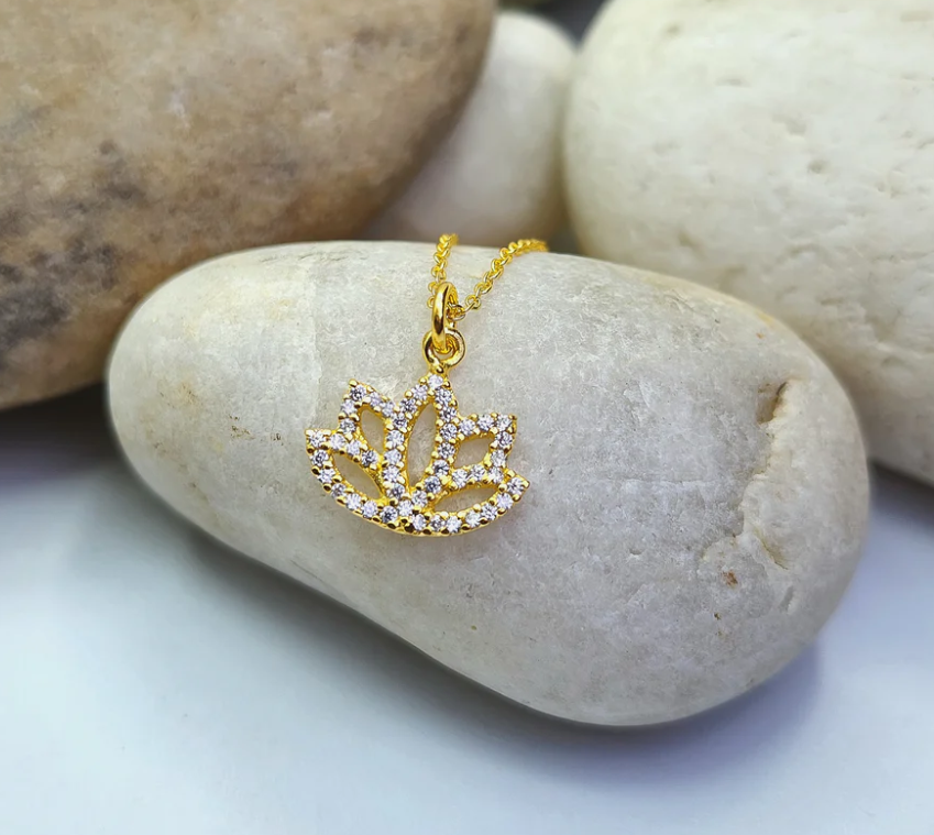 Heart And Lotus Gold Lotus Flower Necklace