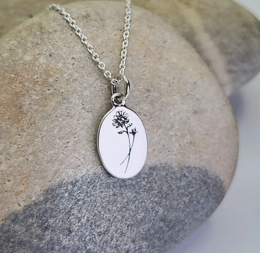 Heart And Lotus Silver Chrysanthemum Nov Birthflower Necklace