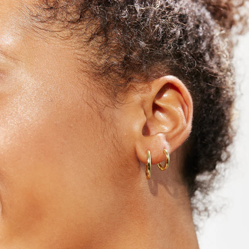 Hillberg And Berk Small Gold Huggies