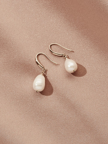 Olive & Piper Gold 'Prado' Pearl Drop Earrings